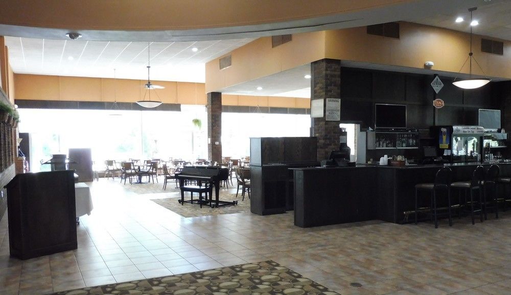Quality Inn & Suites Owego Exteriör bild