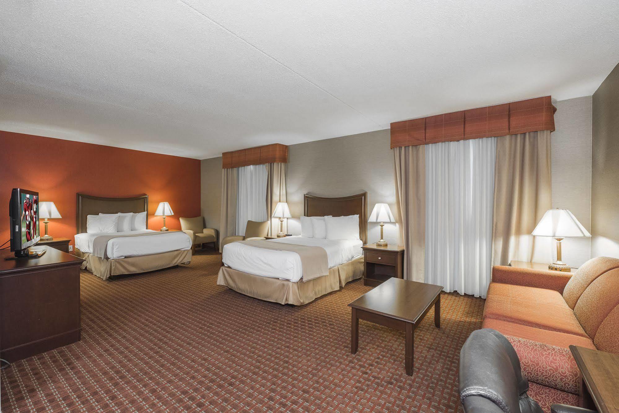 Quality Inn & Suites Owego Exteriör bild
